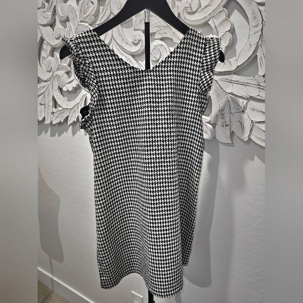 NWT  Copper Key Black and White Houndstooth Midi Dress